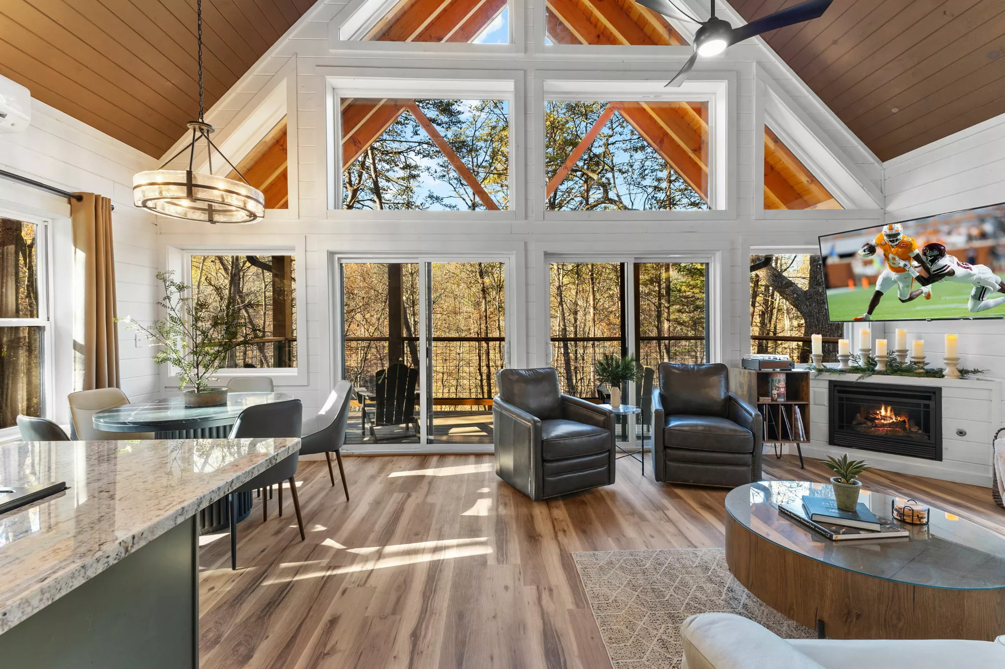 Sevierville Cabin Rental - Wildest Dreams #1425 - 2 bedroom