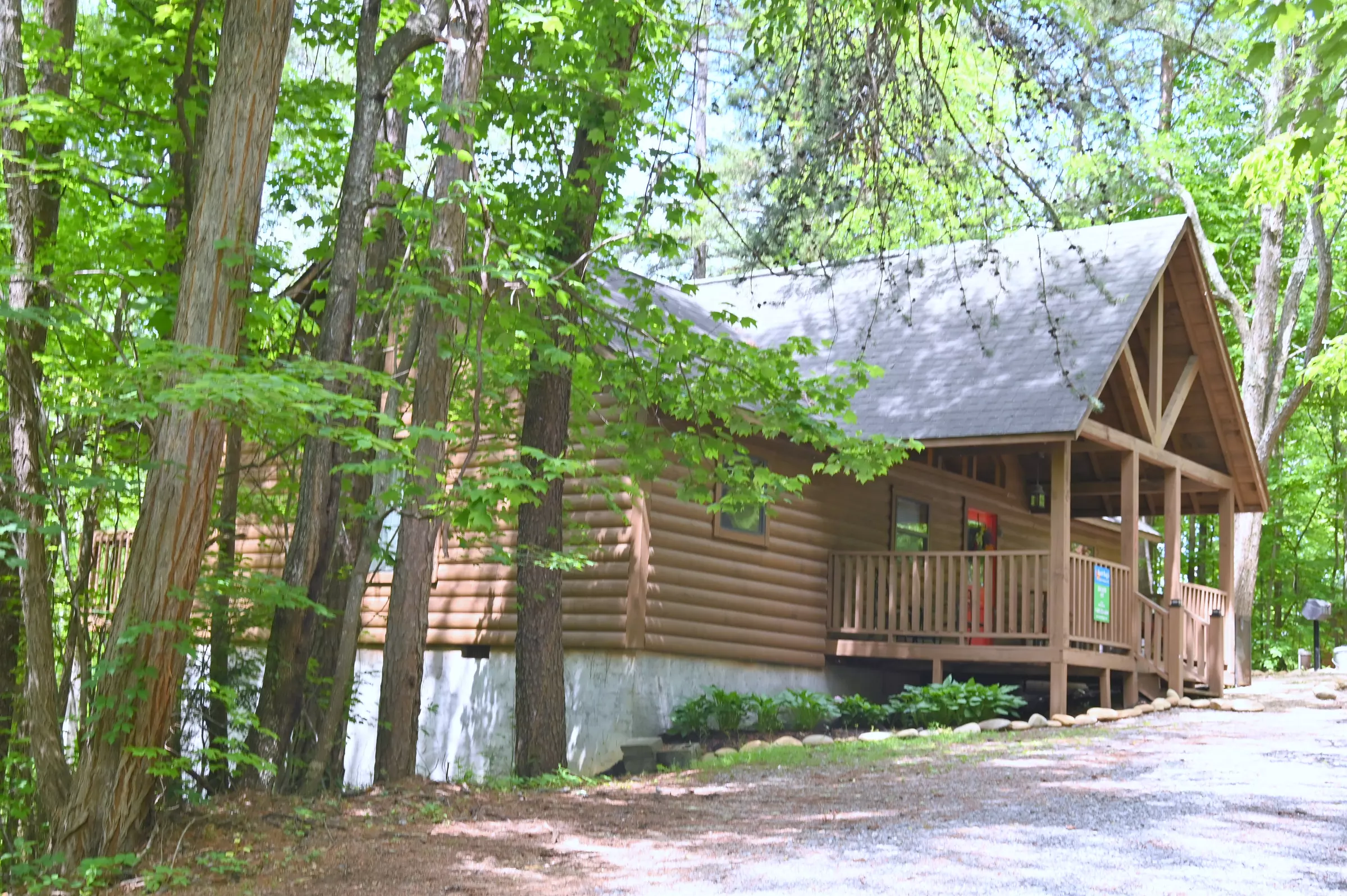 Sevierville Cabin Rental - Cottage In The Pines #297 - 2 bedroom