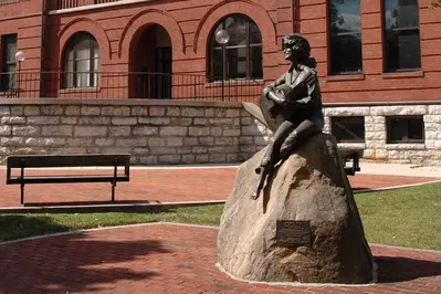 exploring downtown is one of the best free things to do in Sevierville TN
