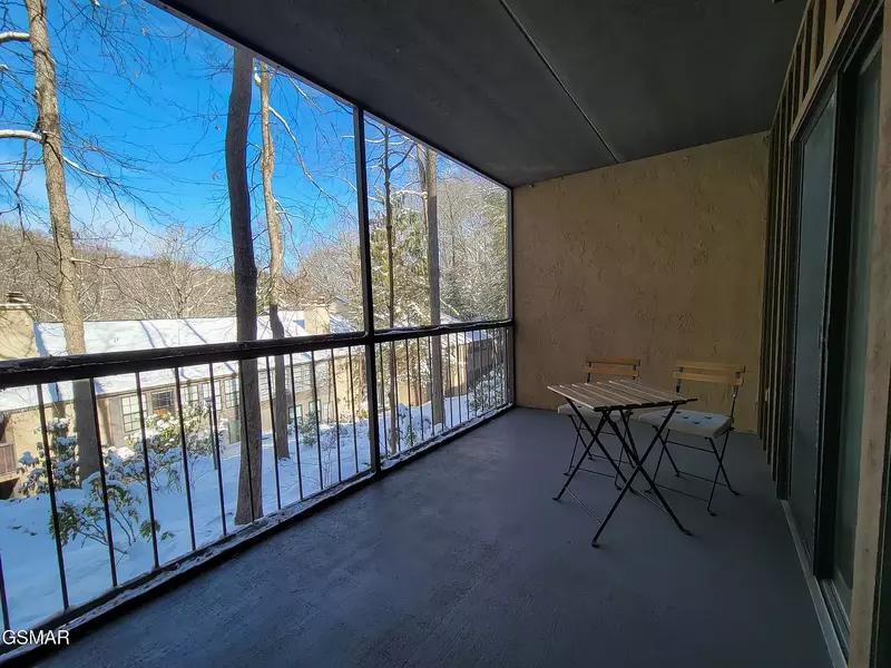 Property image, Exterior, of Bear Hug Hideaway #368