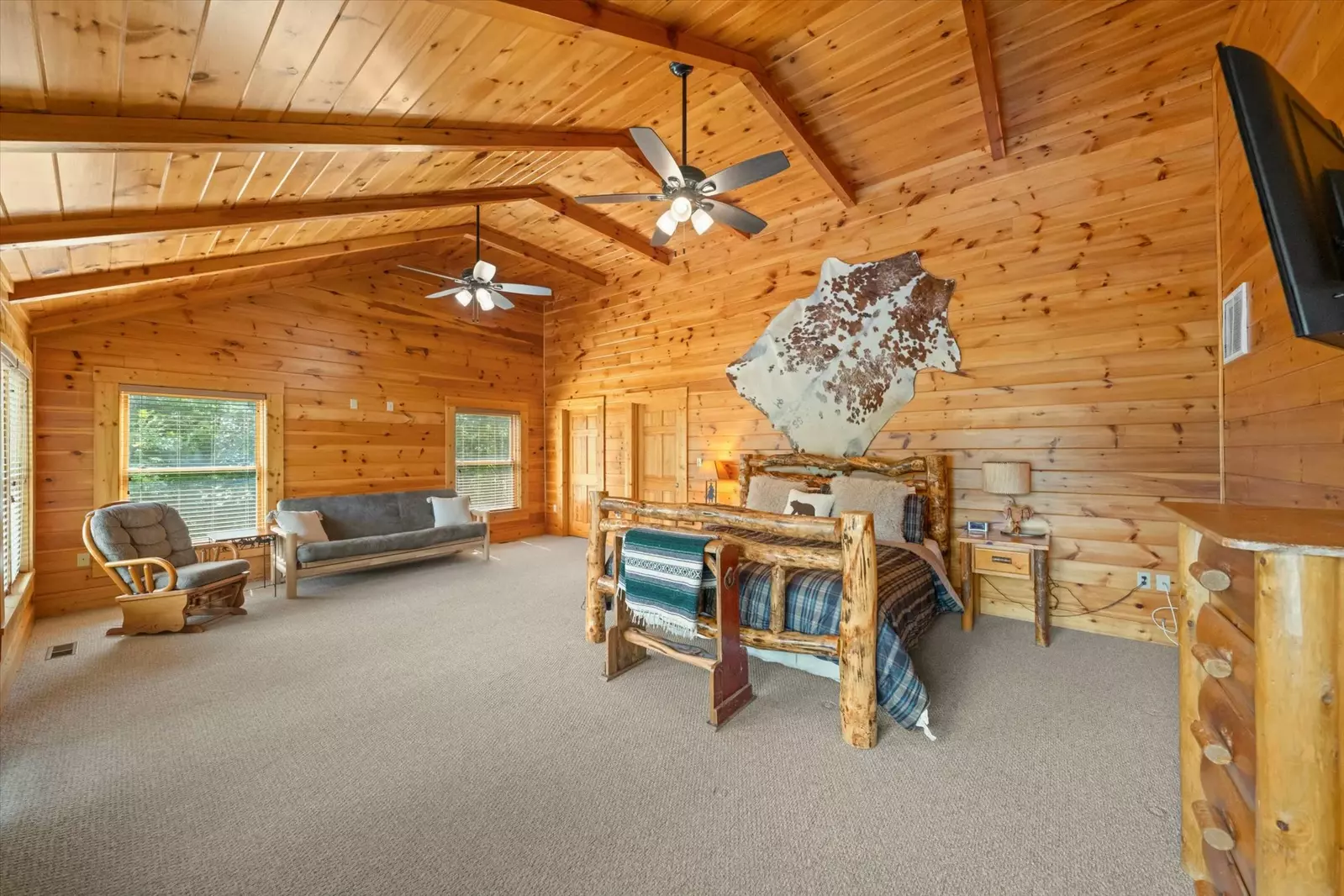 Property image, Exterior, of Three Little Bears Lodge #445