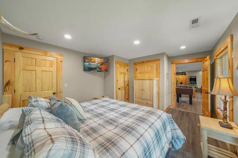 Property image, Exterior, of Three Little Bears Lodge #445