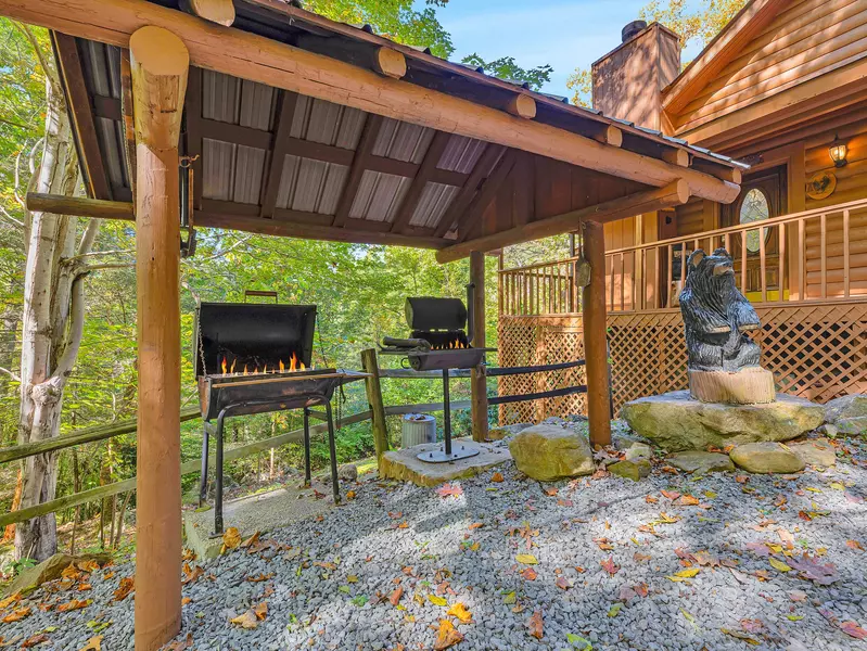 Property image, Exterior, of Mountain Laurel #315