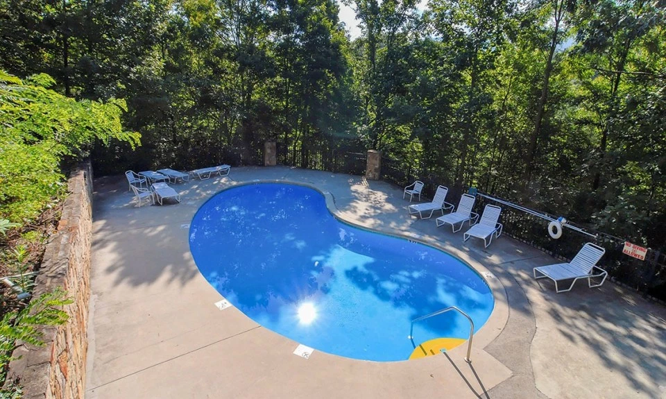 Property image, Exterior, of Three Little Bears Lodge #445