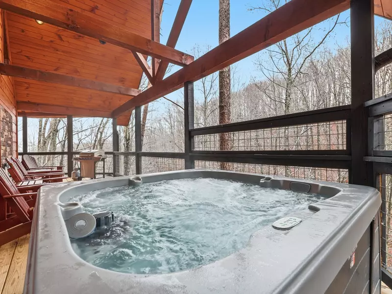 Property image, Exterior, of Falcon Crest #3104