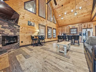 Property image, Exterior, of Falcon Crest #3104