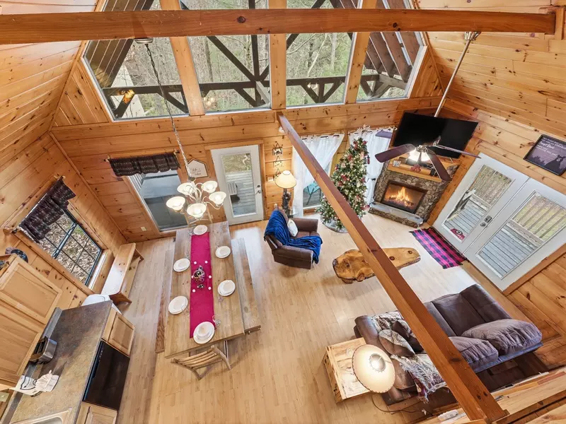 Property image, Exterior, of Wet Bear Paws #146