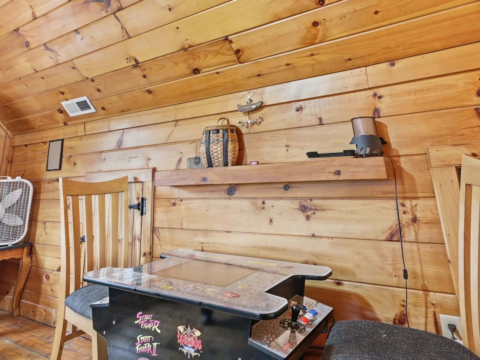 Property image, Exterior, of Wet Bear Paws #146