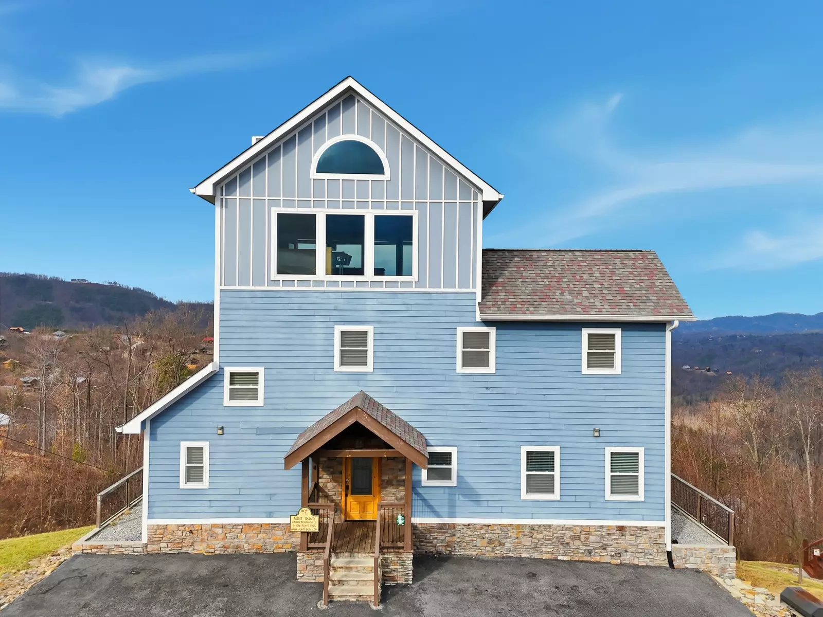 Property image, Exterior, of Blue Sky Paradise #550