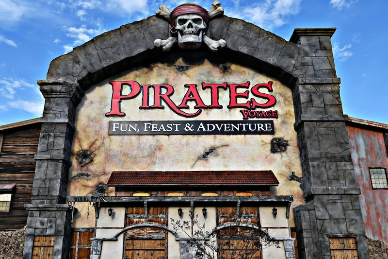 Pirates Voyage is one of the must-see Pigeon Forge shows