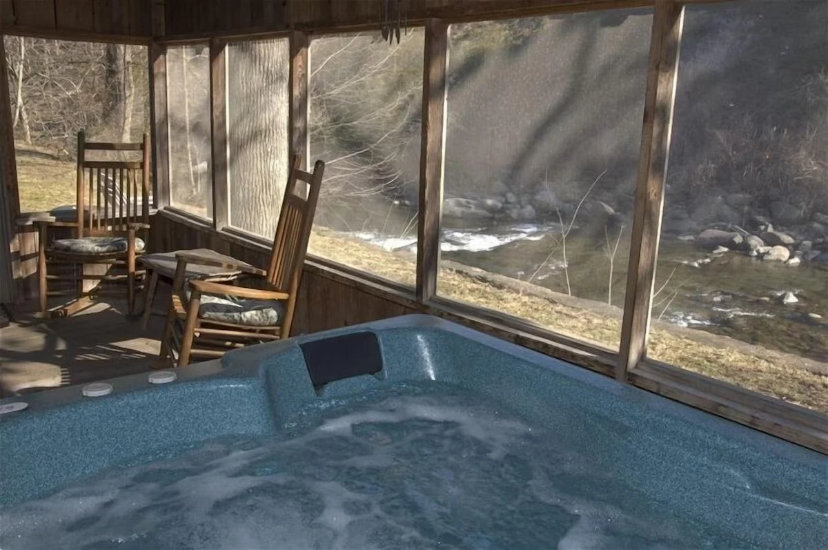 Property image, Exterior, of Granny's River Retreat #458