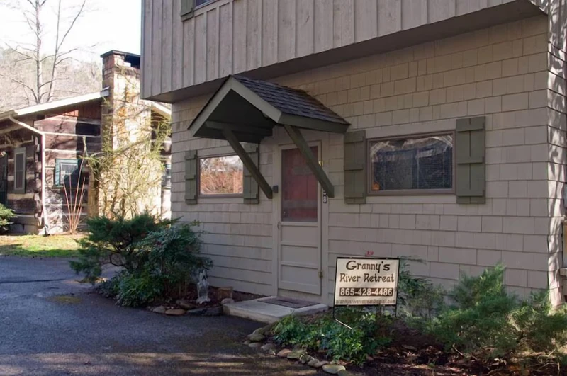 Property image, Exterior, of Granny's River Retreat #458