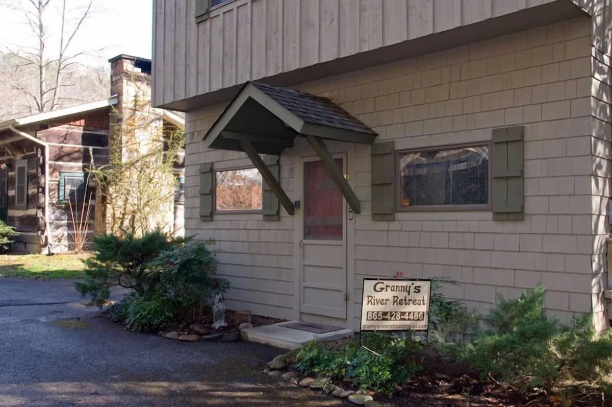 Property image, Exterior, of Granny's River Retreat #458