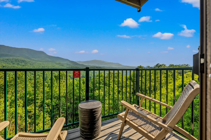 Sky View Mountain Dr