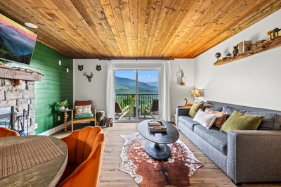 Sky View Mountain Dr