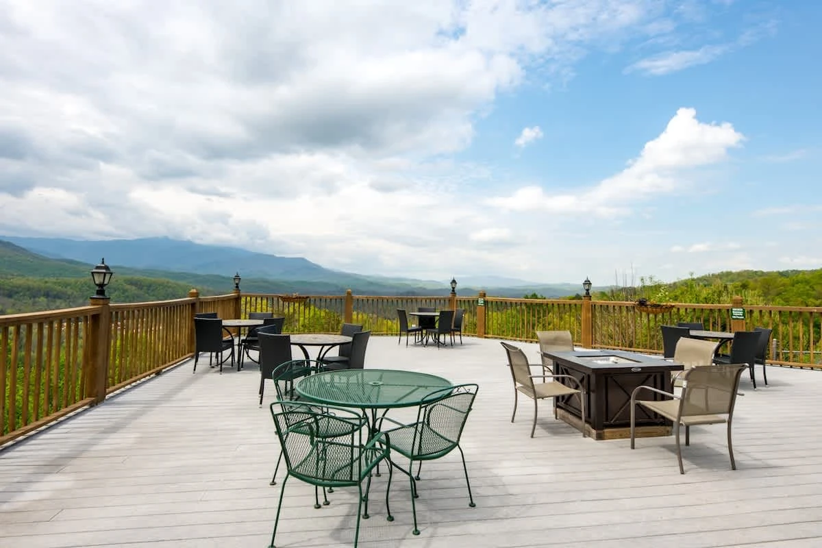 Deerridge public sun deck with 180 degree views!