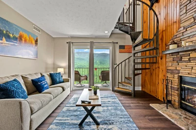 Smoky Hollow Getaway
