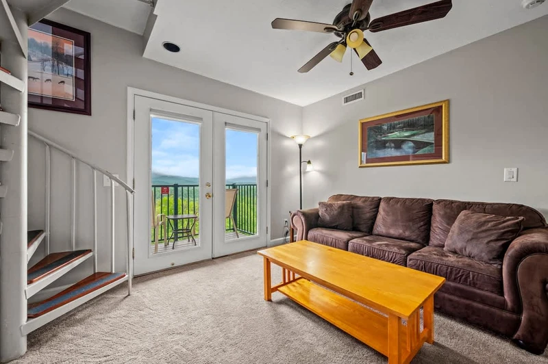 Smoky Ridge Retreat