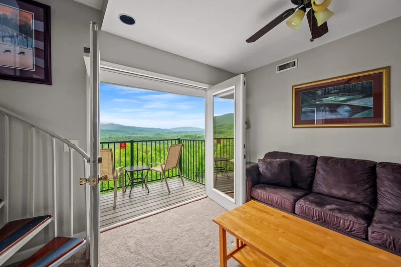 Smoky Ridge Retreat