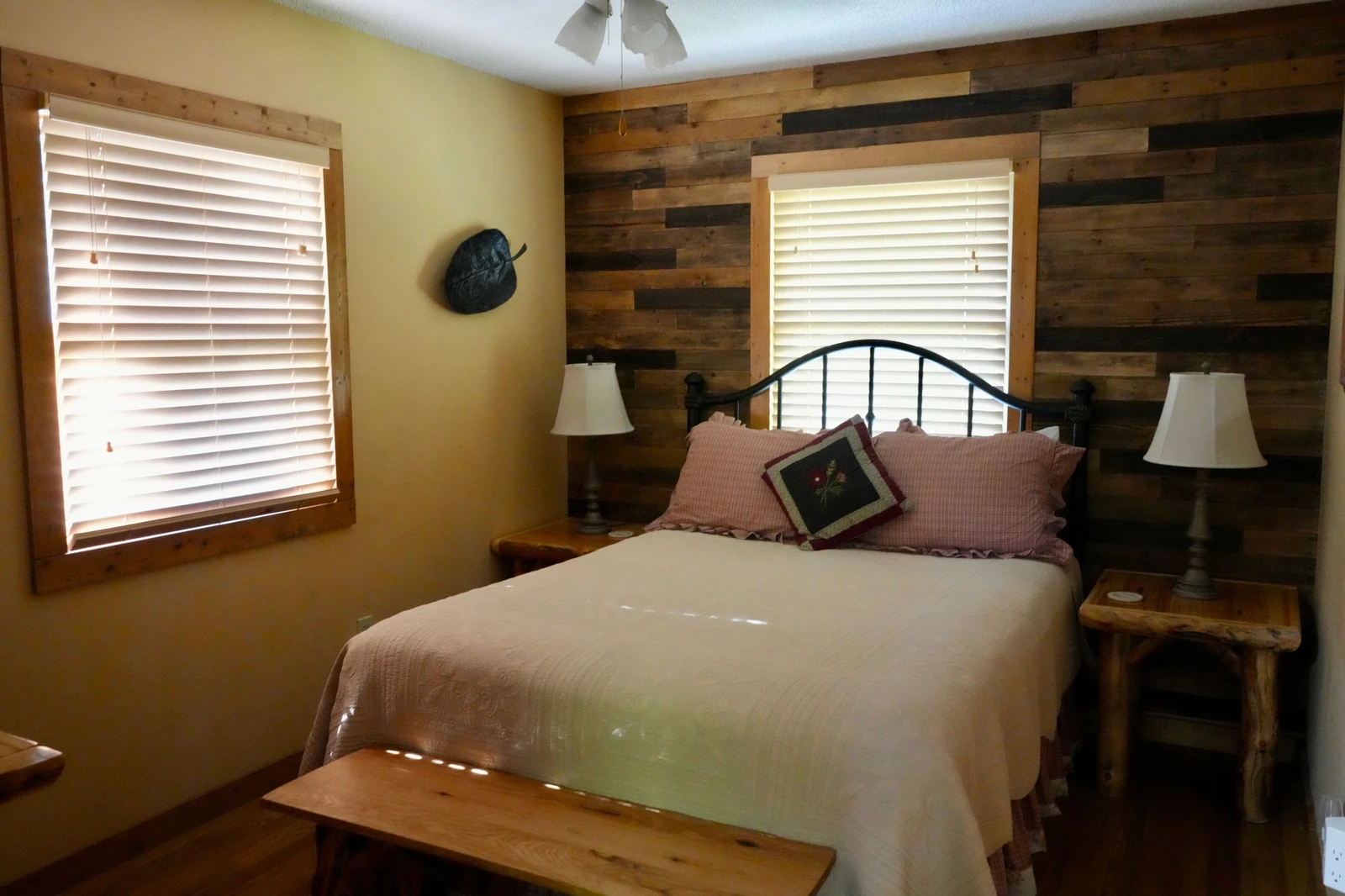 Property image, Exterior, of Granny's River Retreat #458