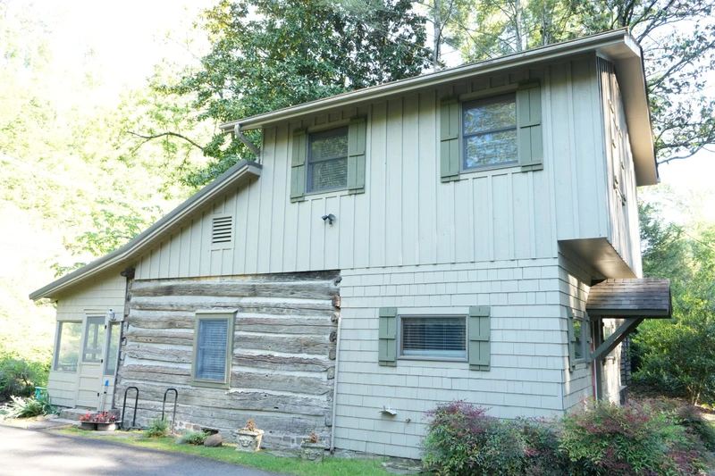 Property image, Exterior, of Granny's River Retreat #458