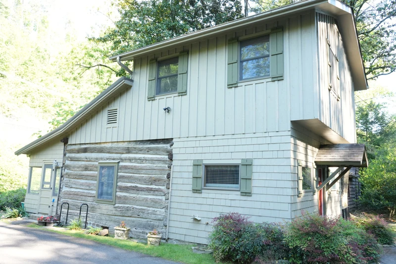 Property image, Exterior, of Granny's River Retreat #458