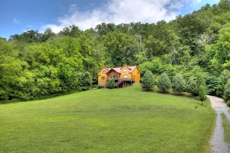 pet friendly cabins smoky mountains