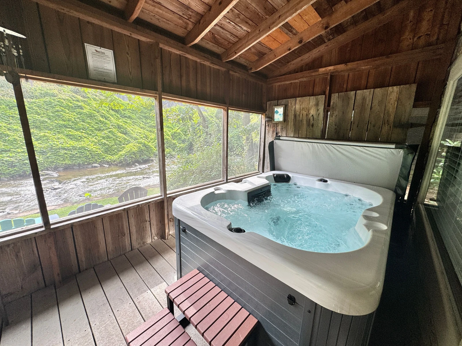 Property image, Exterior, of Granny's River Retreat #458