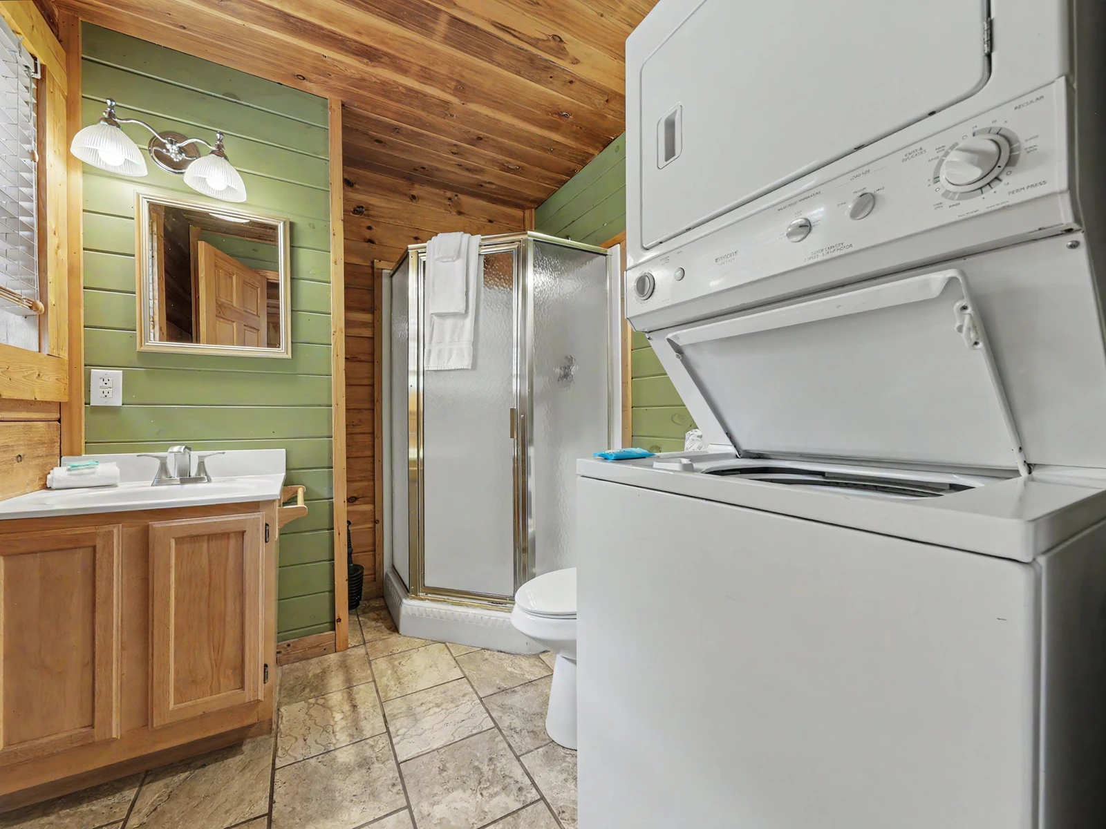 Property image, Exterior, of American Dream #142
