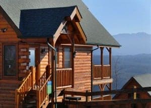 Awesome two bedroom Gatlinburg cabin with mountain backdrop
