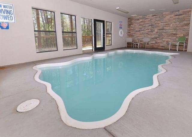 Bear Splash private pool 4 bedroom cabin rental in Gatlinburg TN