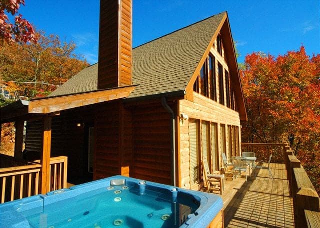 Top 5 Cabin Rentals with Hot Tubs in Gatlinburg TN