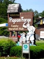 pigeon forge sign