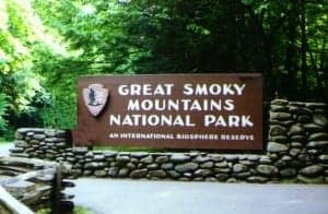 Sign at entrance of Great Smoky Mountains National Park
