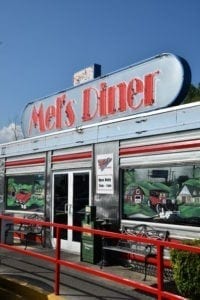 mel's diner restaurant in pigeon forge