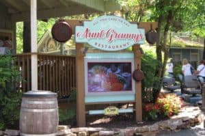 aunt granny's all you can eat buffet dollywood