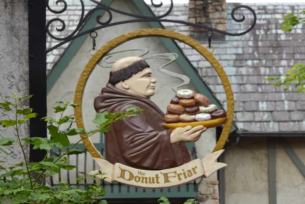 the donut friar the village shops in gatlinburg